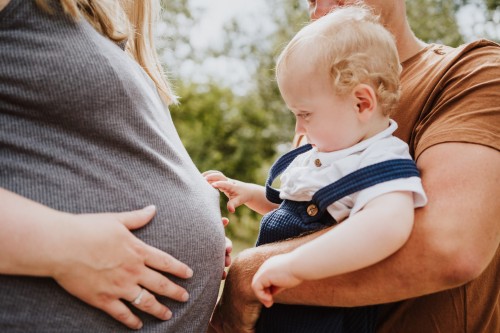 Familie mit schwangeren
