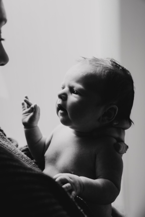 Newborn schwarz weiß